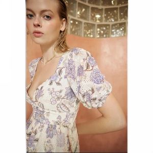 NWT Hemant & Nandita Balloon Sleeve Floral Top in Iris and White M